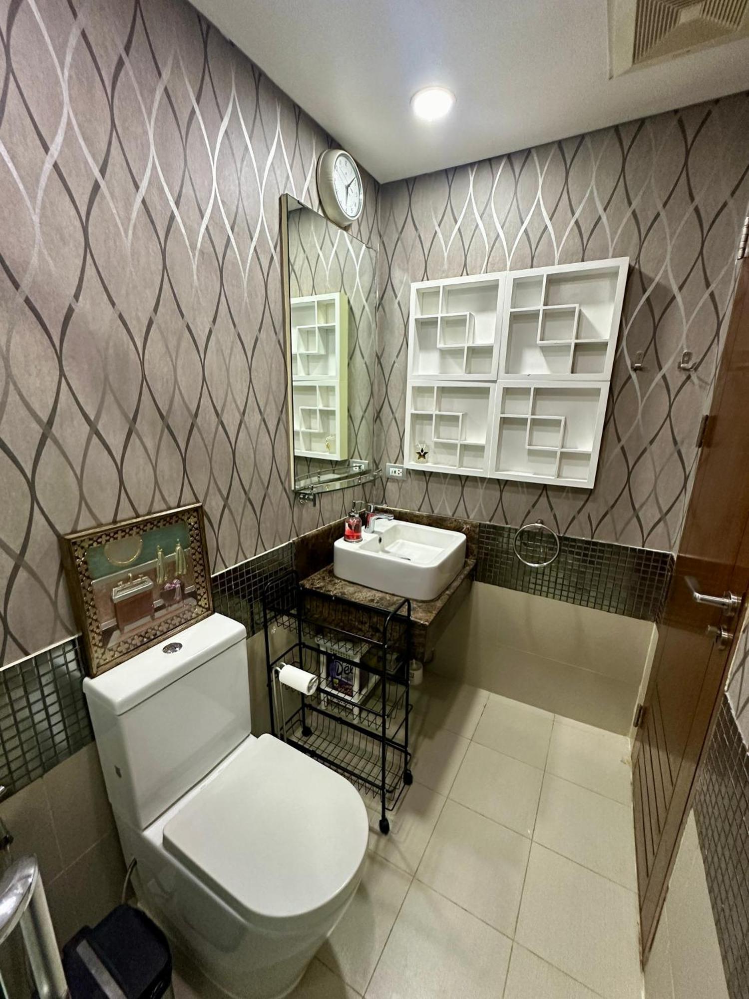 Apartment At The Sapphire Bloc Condo, Ortigas Pasig Manila